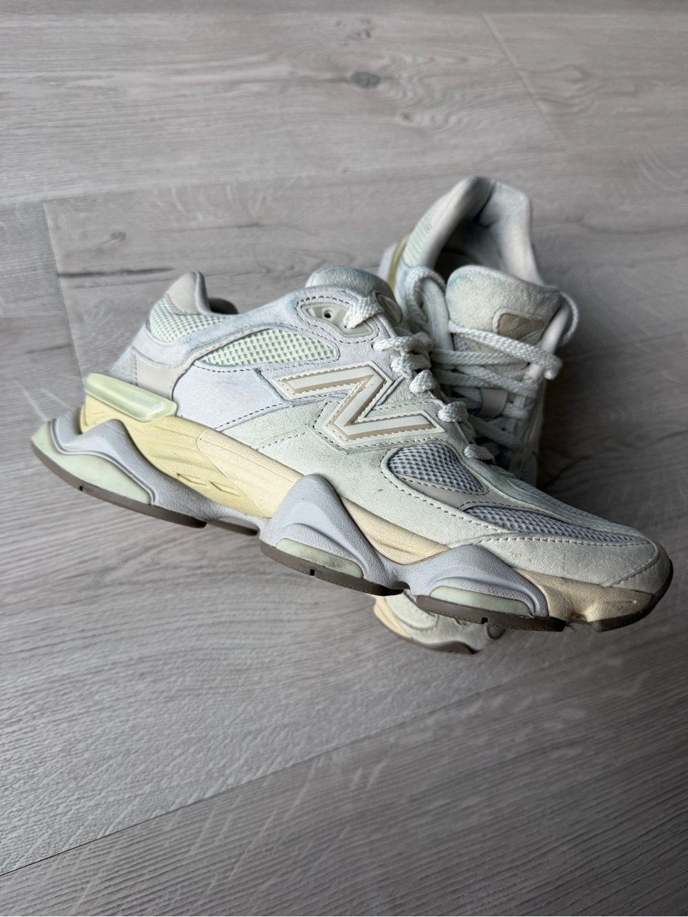 New Balance Women's Color Block Sneaker